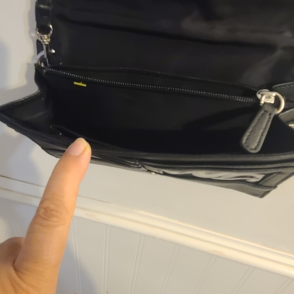 Giani Bernini Black Crossbody Bag - Picture 5 of 7